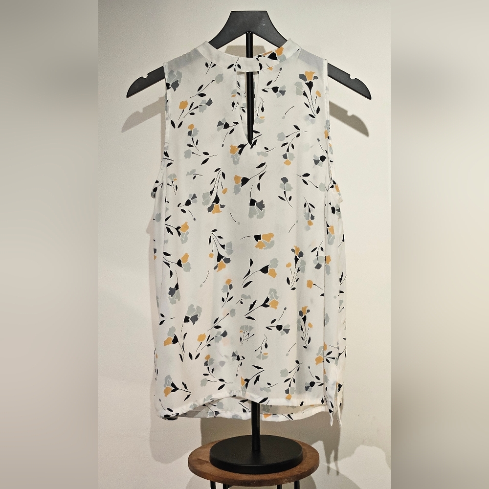 LOFT Floral Sleeveless Blouse